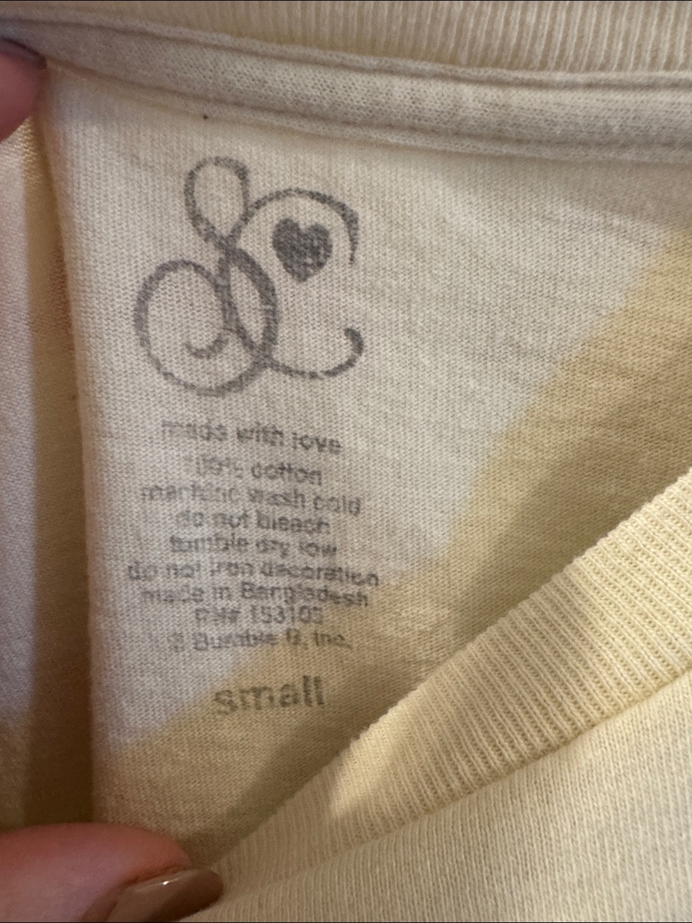 Sabrina Carpenter Short n' Sweet Graphic Tee - Cream over sized T - Picture 4 of 4